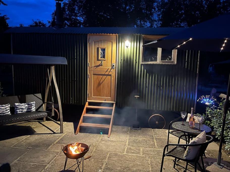 Forest View Shepherd Hut Ewhurst Exterior foto
